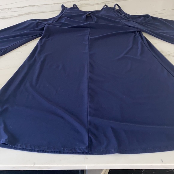 Navy Blue Cold Shoulder mini Dress size medium pinc - Picture 4 of 4
